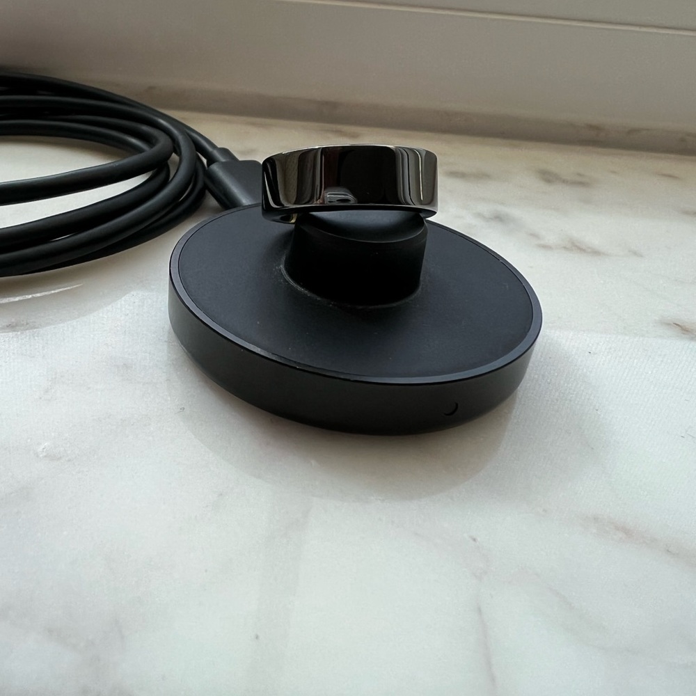 Oura Ring - Picture 2 of 5